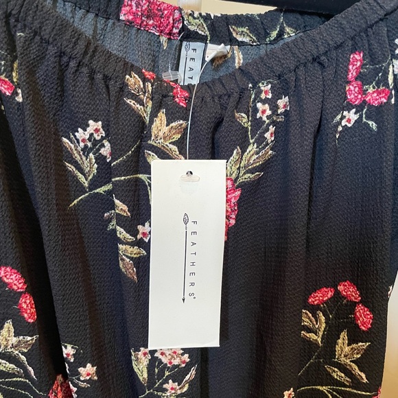 New Floral Romper - Picture 3 of 5